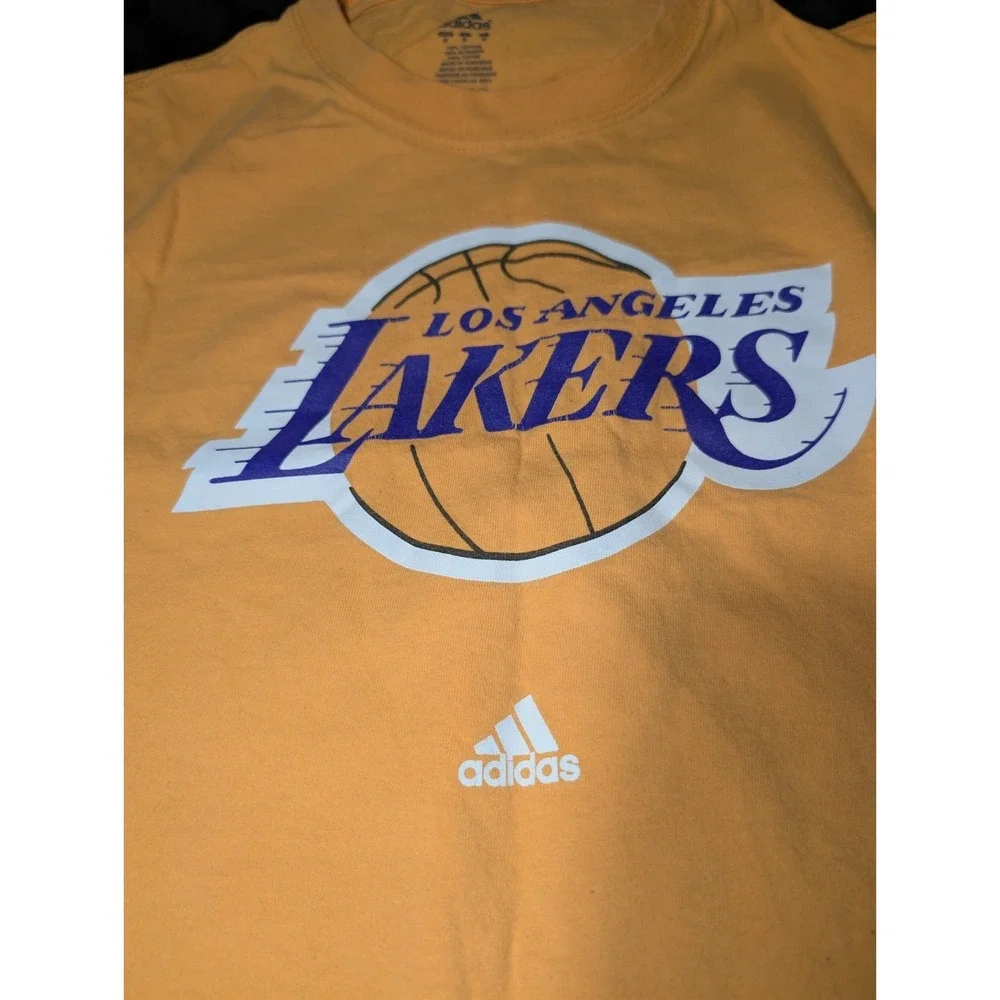 Adidas Los Angeles Lakers Graphic Team Logo T-Shirt Yellow SIze Medium